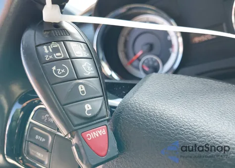 2018 Dodge Grand Caravan Sxt z USA, uszkodzony, nr VIN 2C4RDGCGXJR151139